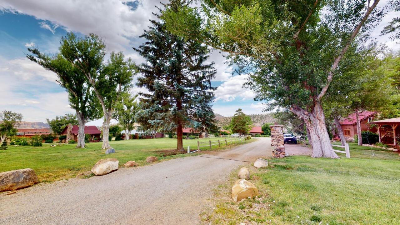 Pack Creek ~ Farm House Moab Exterior photo